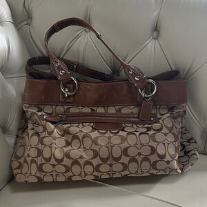 Coach bag 17 x 11 great condition